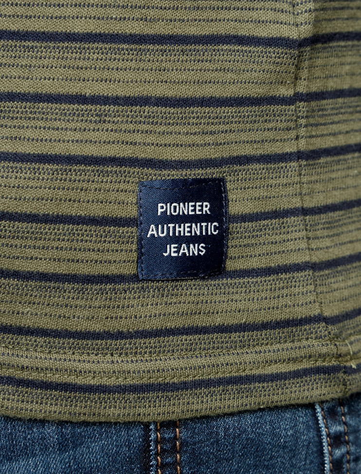 Мужская футболка длинный рукав Pioneer P1 60075.0000/5725